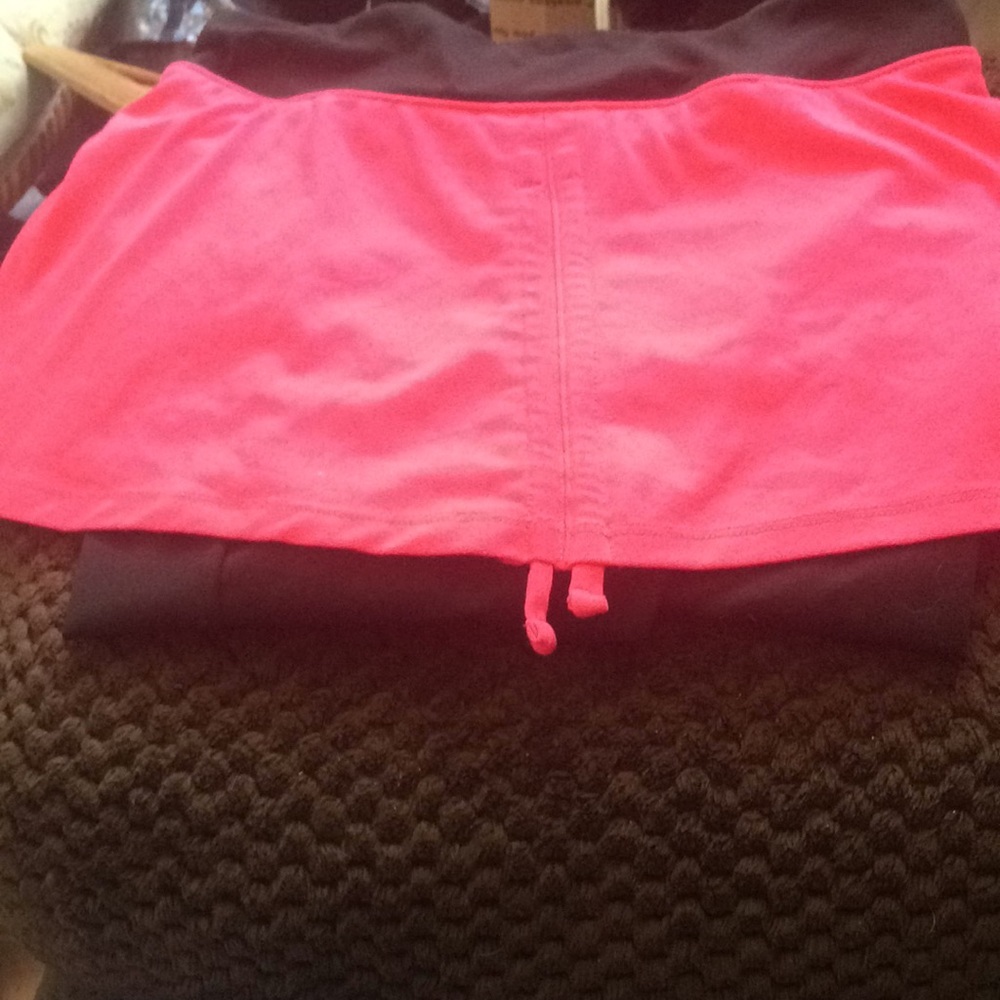 Girls old navy active skirted capris lrg